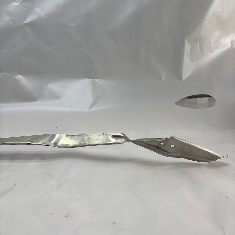 BMW M4 682 M3 680 Ön Sensör Braketi 8099608