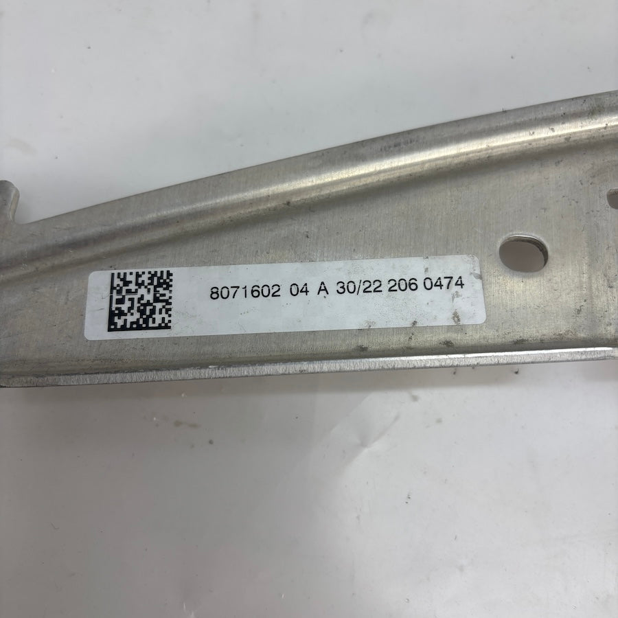 BMW M4 682 M3 680 Ön Sensör Braketi 8099608