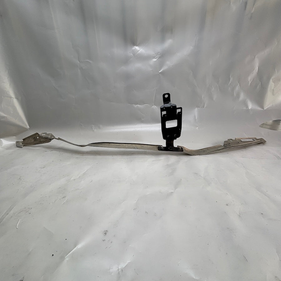 BMW M4 682 M3 680 Ön Sensör Braketi 8099608