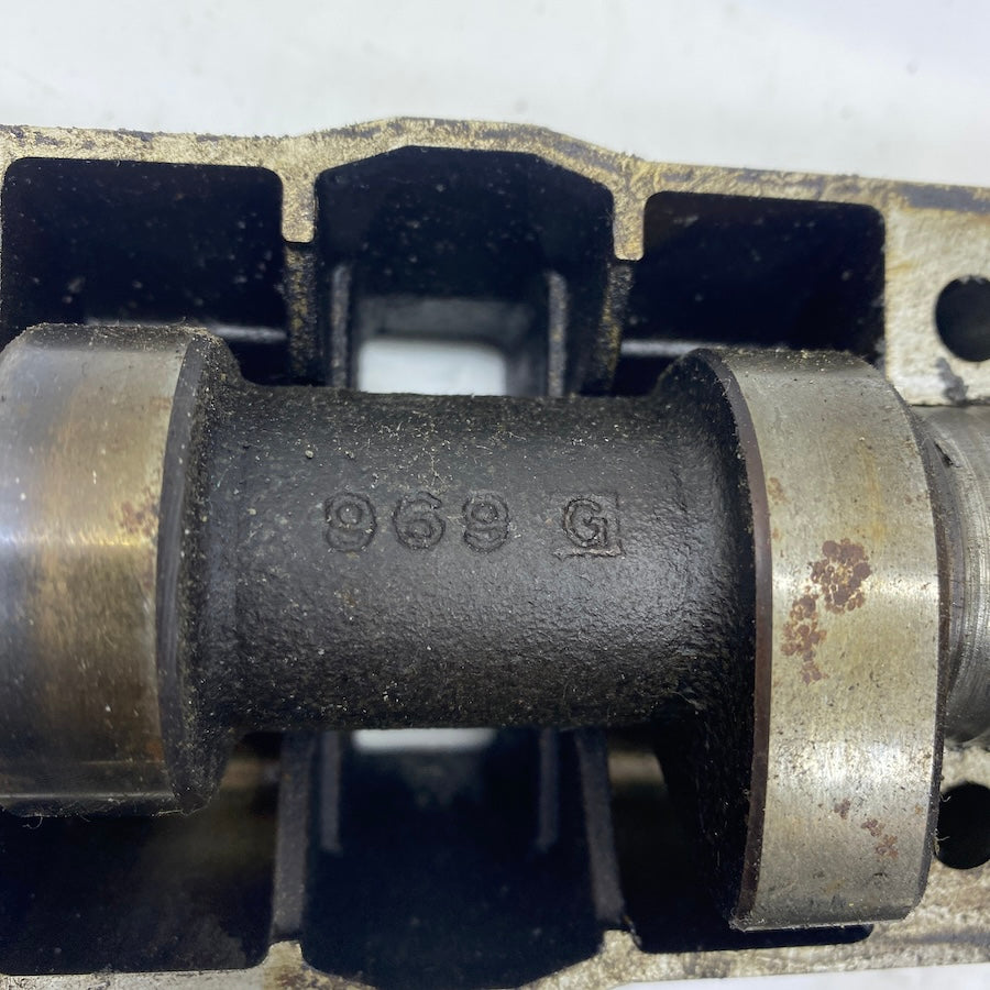 BMW M52 M54 Emme,Egzoz Egzantrik Mili ve Yatağı 1748970