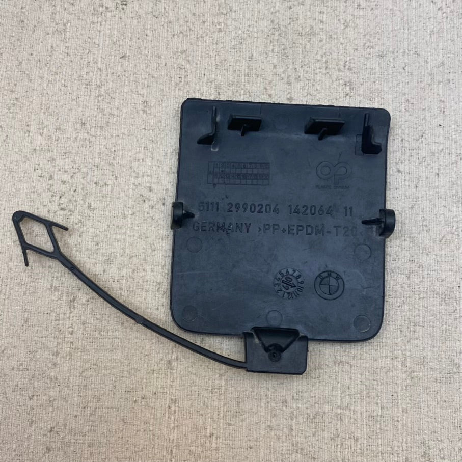 BMW X1 E84 ön tampon çeki demir kapağı 51112990204