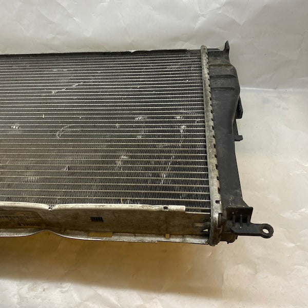 BMW X1 E86/BMW 3 E90/E92 1.6i Su Radyatörü 8MK376792 En Uygun Oto Parça