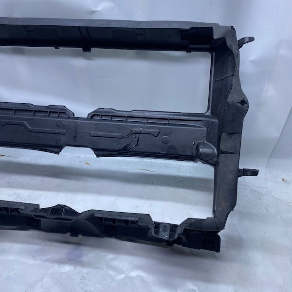 BMW X1 F48 Ön Maske 51741877981 16-22