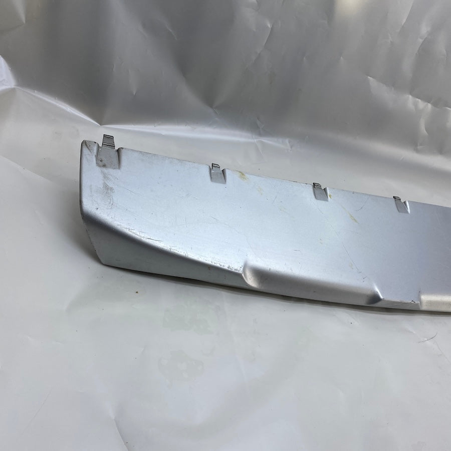 BMW X1 F48 Ön Tampon Alt Spoyler 5111-7383367