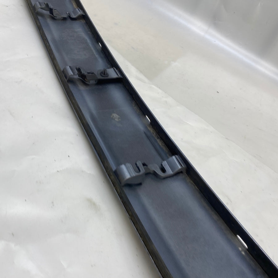 BMW X3 E83 Bagaj Kapağı Bakaliti 51133415976 - En Uygun Oto Parça