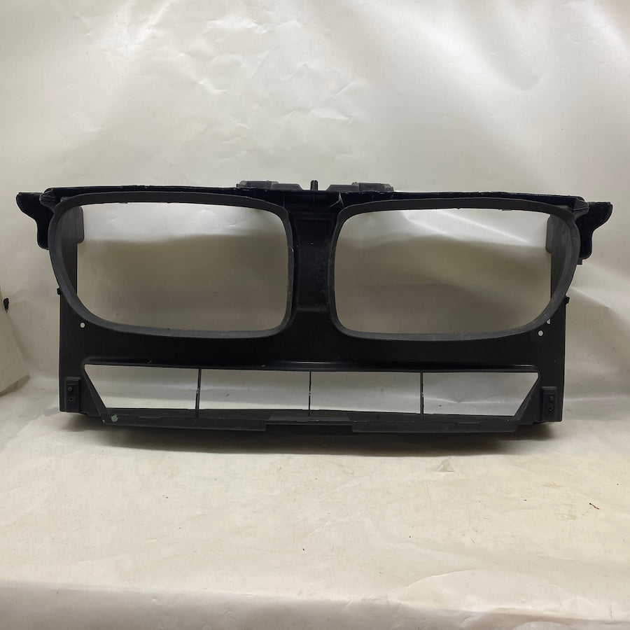 BMW X3 F25 ön panel bakaliti – 17714410 OEM çıkma parça