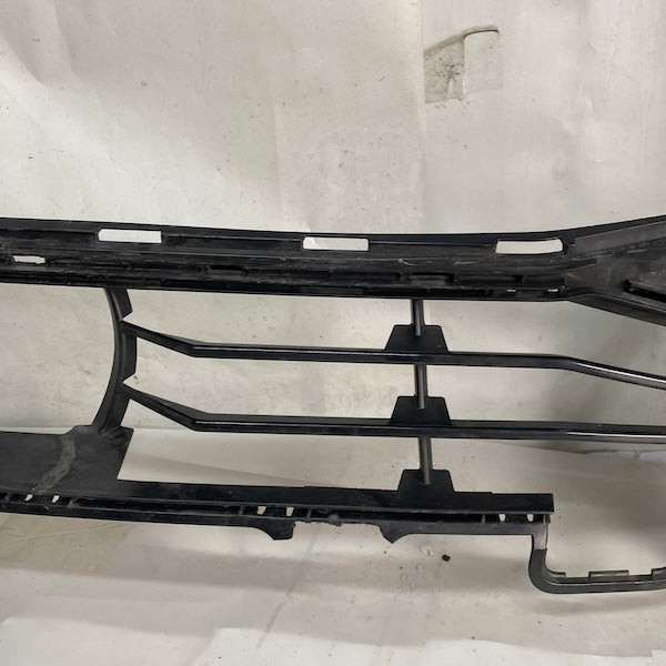 BMW iX3 G08 Ön Tampon Orta Izgarası 51118498770 Orijinal Çıkma En Uygun Oto Parça