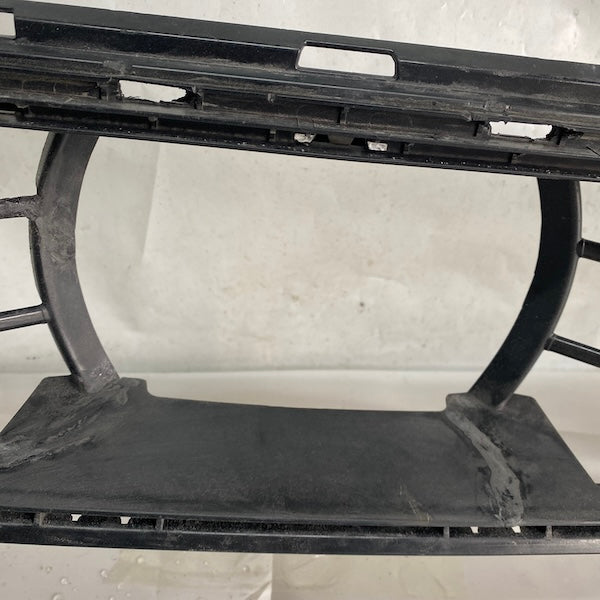 BMW iX3 G08 Ön Tampon Orta Izgarası 51118498770 Orijinal Çıkma En Uygun Oto Parça