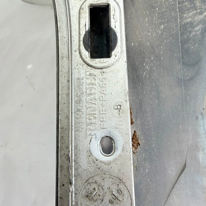 Renault Clio 4 Sag On Camurluk 631009436R En Uygun Oto Parca