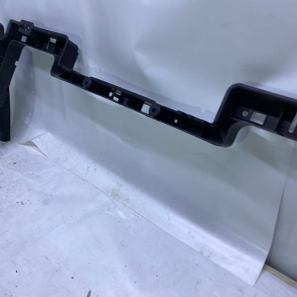 Cadillac Escalade 4 Radyatör Destek Bakaliti En Uygun Oto Parça