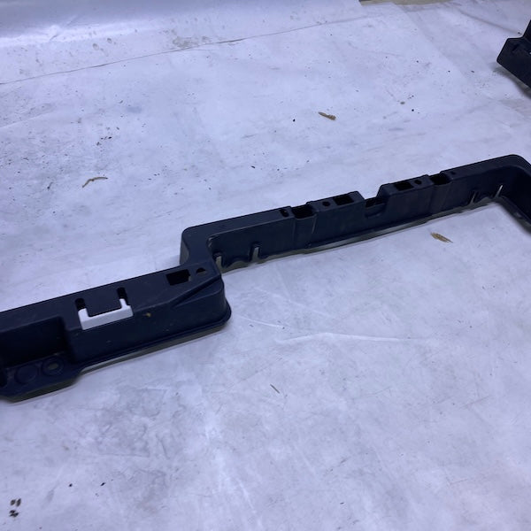 Cadillac Escalade 4 Radyatör Destek Bakaliti En Uygun Oto Parça