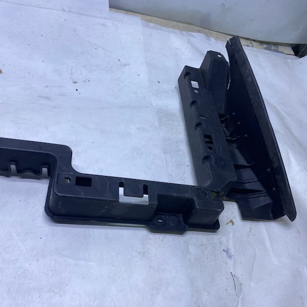 Cadillac Escalade 4 Radyatör Destek Bakaliti En Uygun Oto Parça