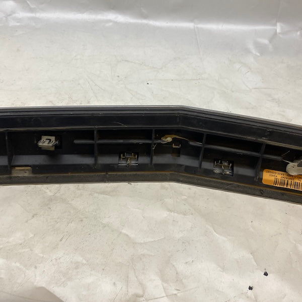 Cadillac Escalade Tahoe Yukon Kaput Çıtası 23438247 En Uygun Oto Parça