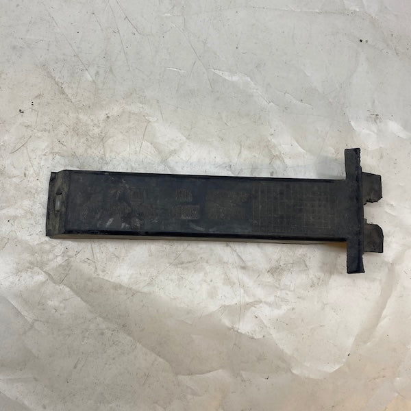 Chevrolet Camaro Arka Tampon Braketi 23281500 16-24 En Uygun Oto Parça