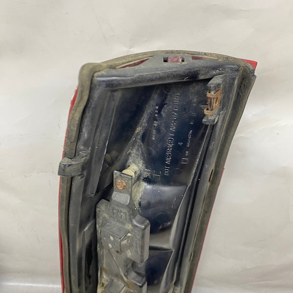 Chevrolet Tahoe Stop Lambası 88-98 16506350 Orijinal Çıkma En Uygun Oto Parça