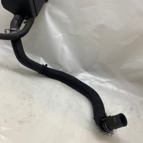 Chrysler 300C Direksiyon Yağ Dolum Kabı 04788345AC