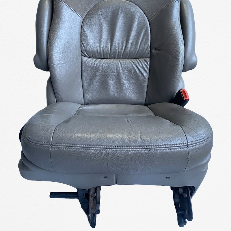 Chrysler Voyager Orta Arka Koltuklar 2004-2006 En Uygun Oto Parça