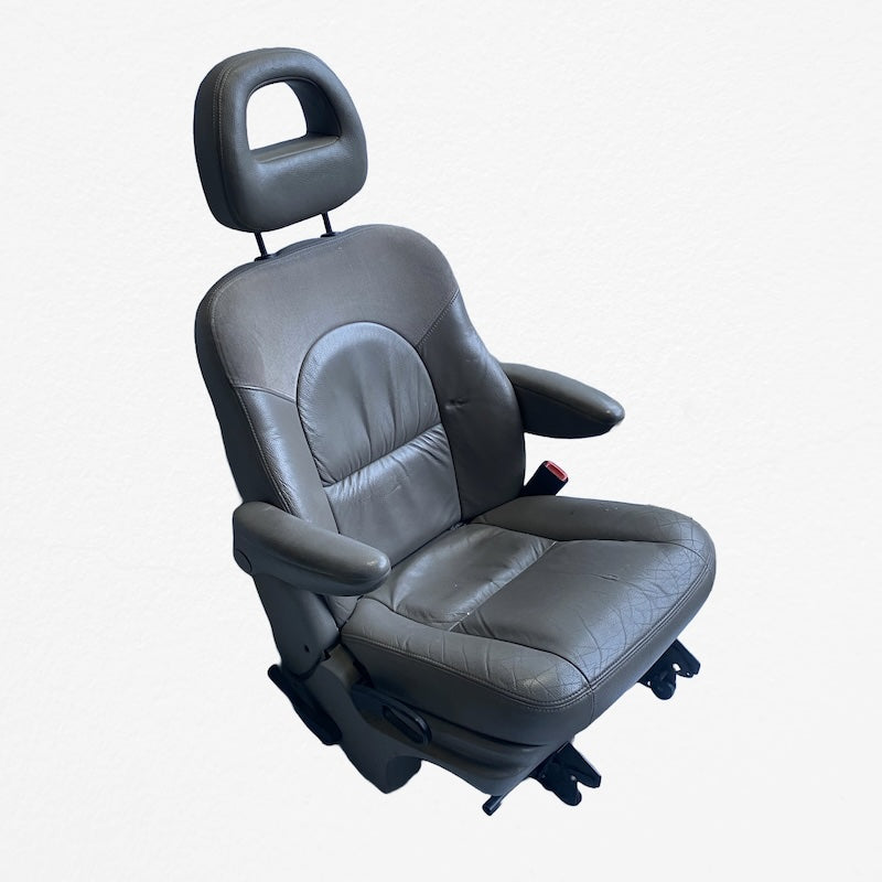 Chrysler Voyager Orta Arka Koltuklar 2004-2006 En Uygun Oto Parça