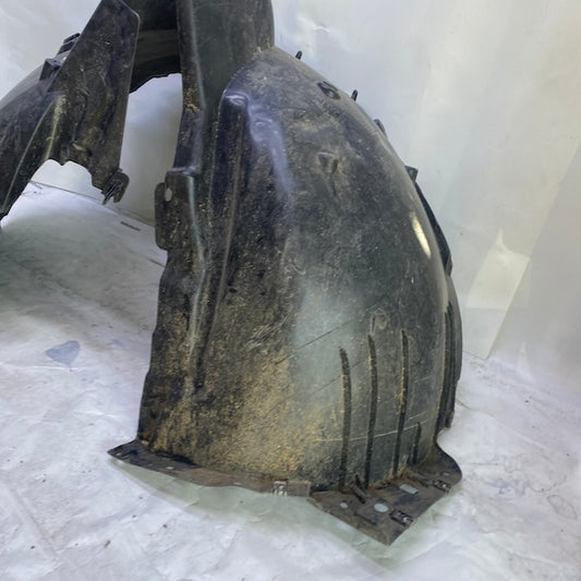 Citroen DS7 Ön Sol Çamurluk Davlumbazı 9822313680