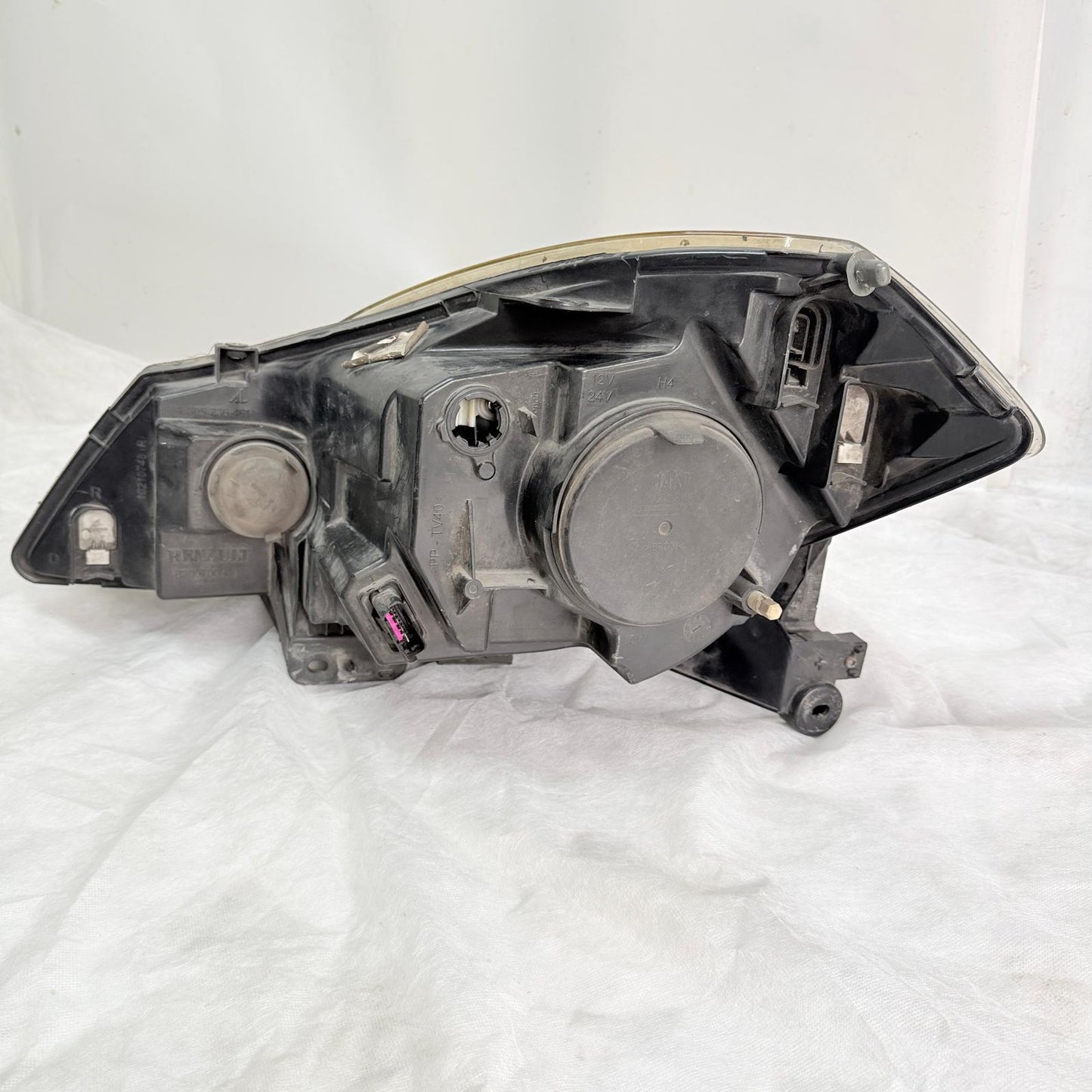 Renault Clio Symbol Thalia Sağ Far 260105157R 2009-2012