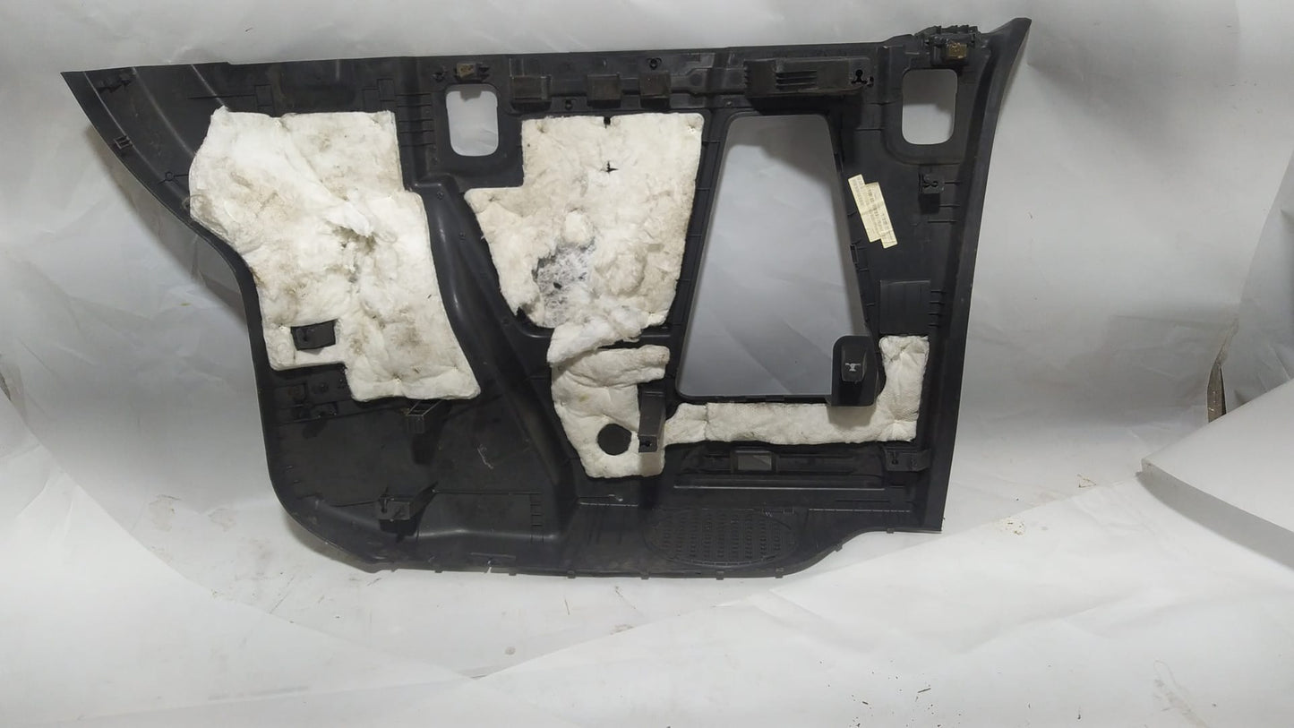 Ford Courier Sağ Arka Pandizot Bagaj İç Kaplaması ET76-K31012