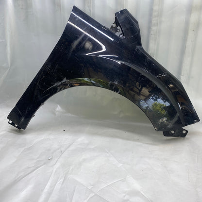 Ford C-Max 2011-2015 ön sağ çamurluk – orijinal çıkma parça