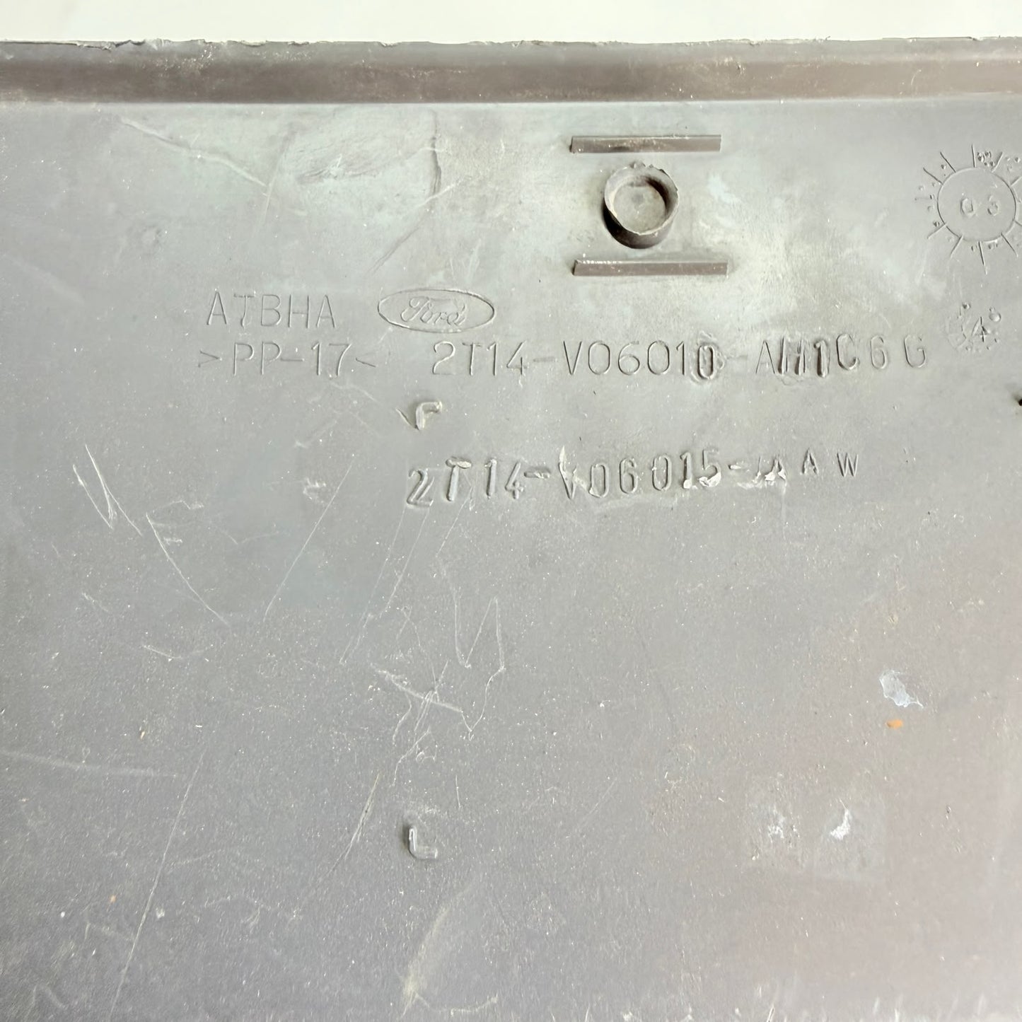 Ford Connect Sol Ön Kapı Döşemesi 2T14V23891