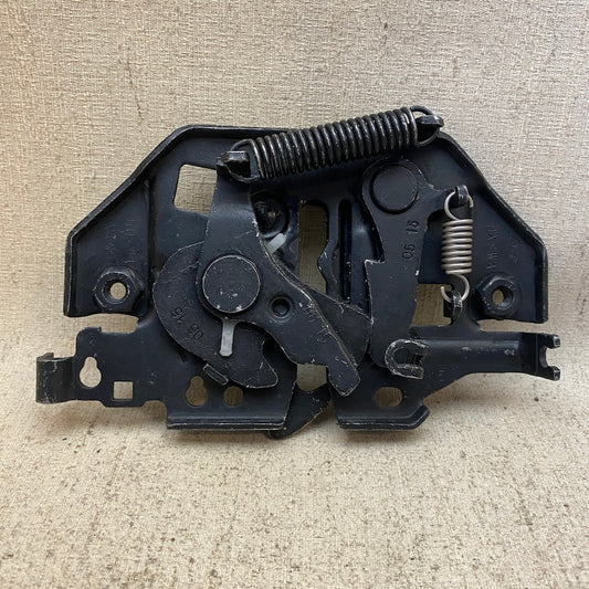 FORD COURİER Kaput Kilidi CN1A16700AB
