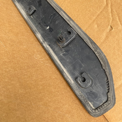 FORD Courier Ön Sol Kapı Çıtası Mat ET76-29427