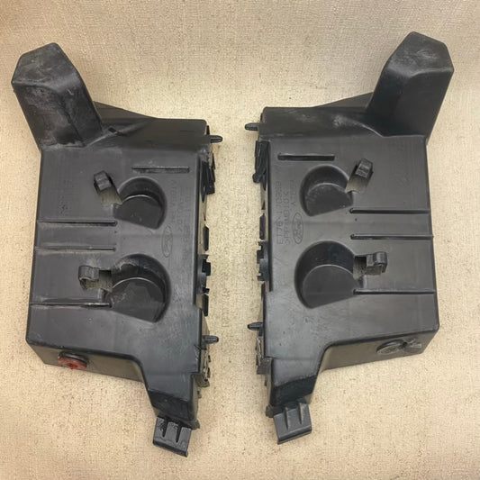 FORD Courier Ön Tampon Bağlantı Braketi et76-17d959-ab orjinal