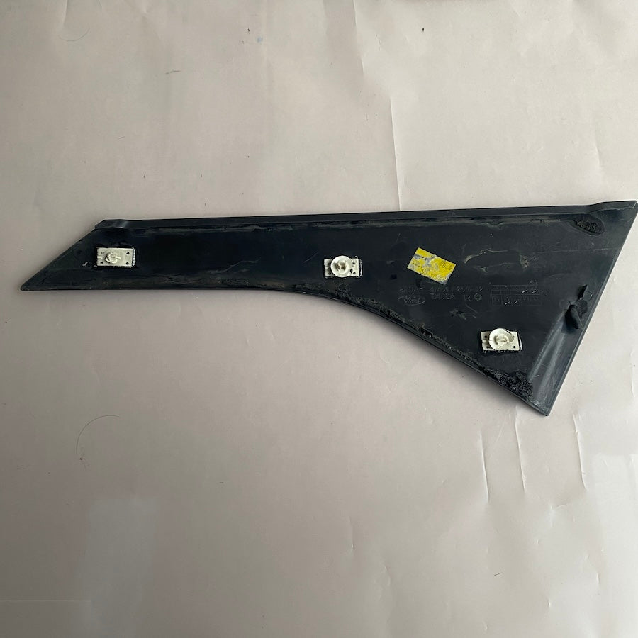 FORD FOCUS Arka Kapı Direk Çıtası 4M51 A254A42