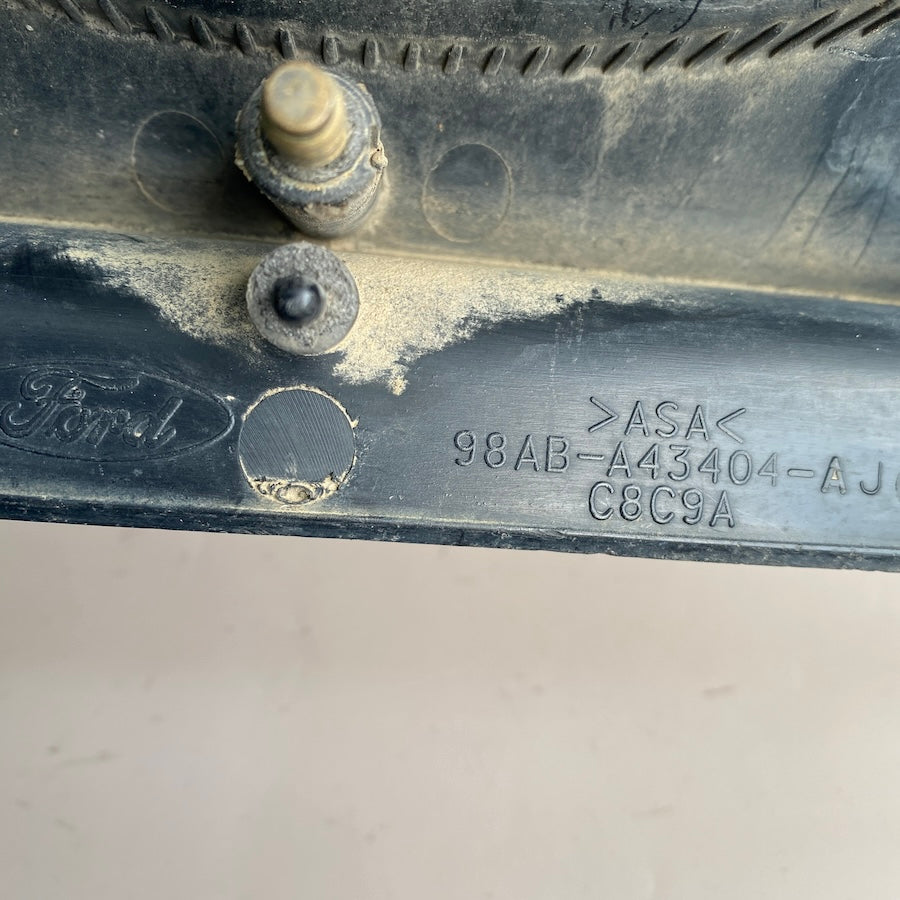 FORD FOCUS Bagaj Açma Çıtası 98AB-A43404
