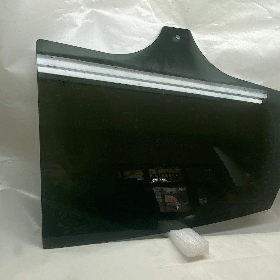 FORD FOCUS Mk3 Arka Sağ Kapı Camı BM51-A25712-C