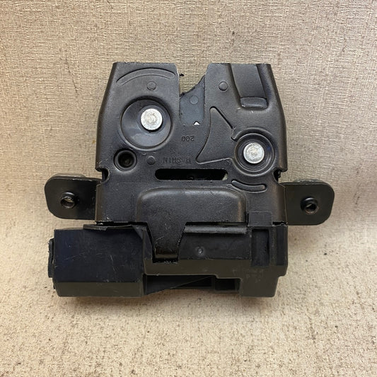 FORD Fiesta Bagaj Kilidi d3d0b 730143