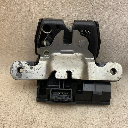 FORD Fiesta Bagaj Kilidi d3d0b 730143