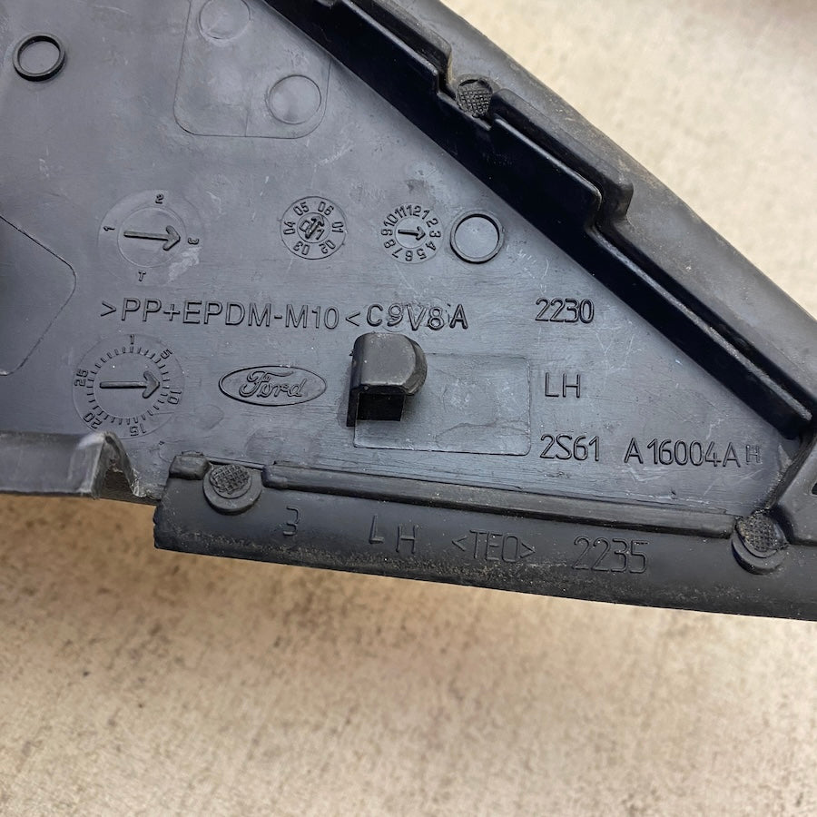 FORD Fiesta Dış Dikiz Ayna Üçgen Kapağı 2S61 A16004A