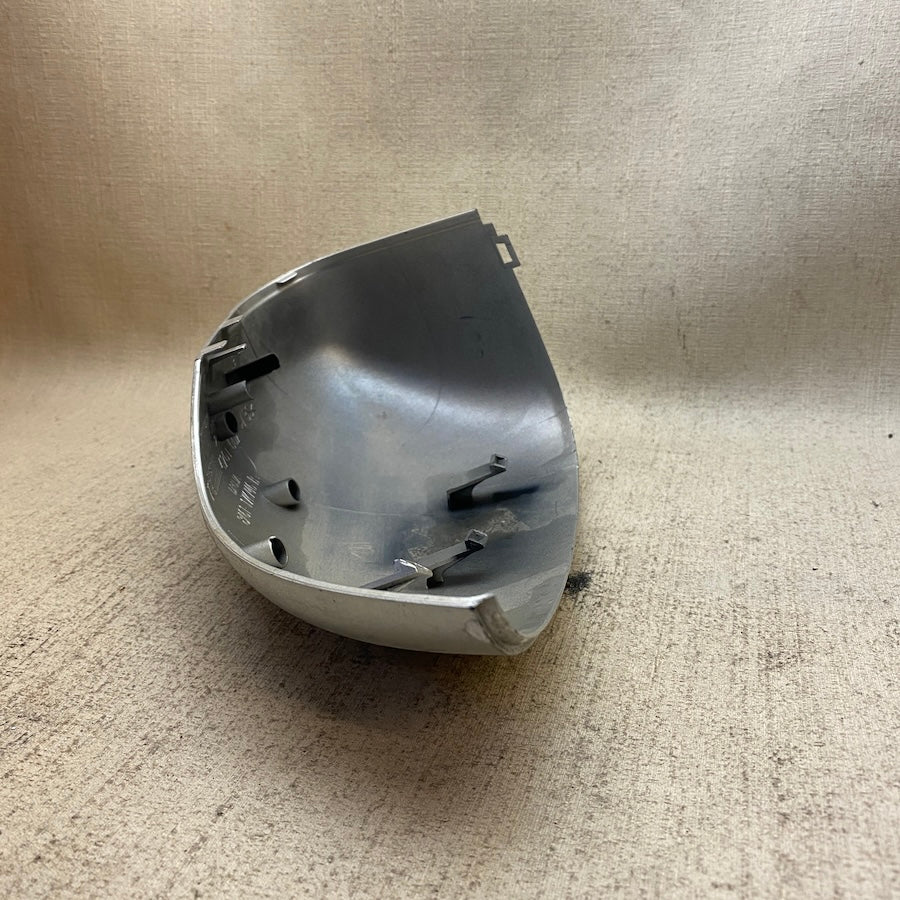 FORD Fiesta MK8 Sağ Ayna Kapağı 8A61-17K746-B