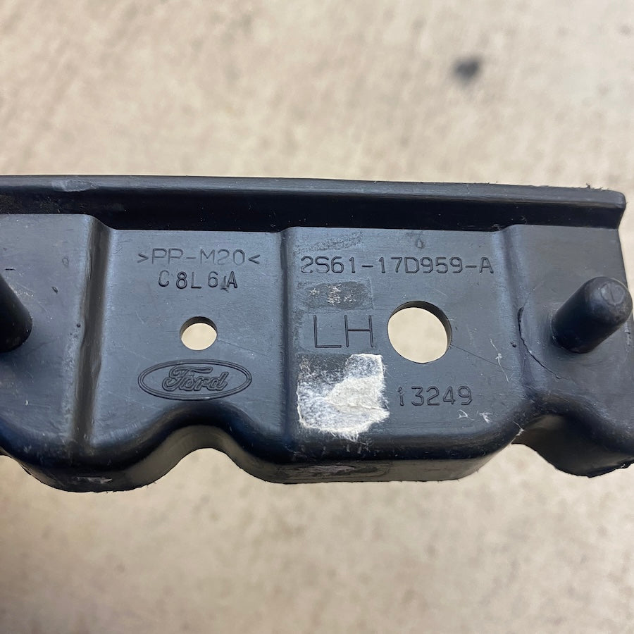FORD Fiesta Ön Tampon Braketi Sol 2S61 17D959 AD