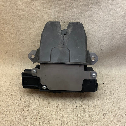FORD Focus 2 Bagaj Kilidi 3M51-R422A66-AP