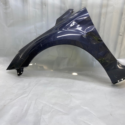 FORD Focus 2,5 Ön Sol Çamurluk Orijinal Çıkma 2008-2011