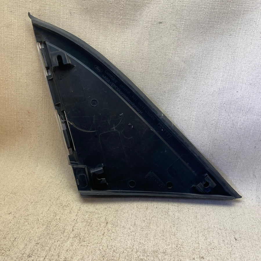 FORD Kuga Dış Dikiz Ayna Üçgen Kapağı 8V41-S16004