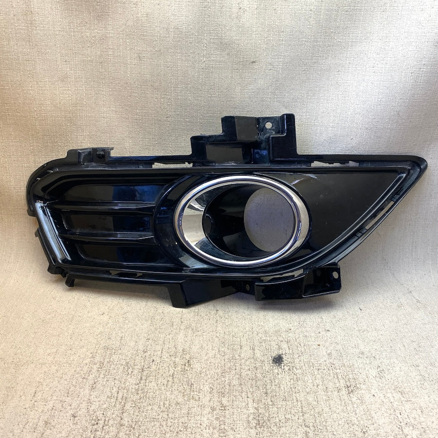 FORD Mondeo 13 Sis Far Çerçevesi DS73-19952-L