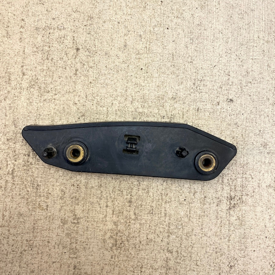 FORD Mondeo Ön Çamurluk Bağlantı Braketi 7S71-17D958