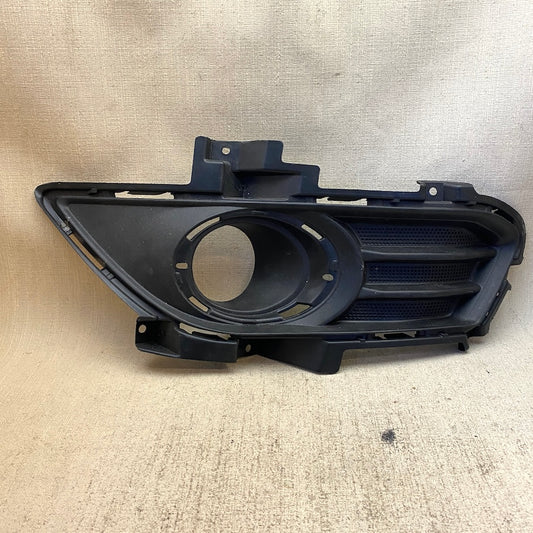 FORD Mondeo Sis Far Çerçevesi Sol DS73-19953-B