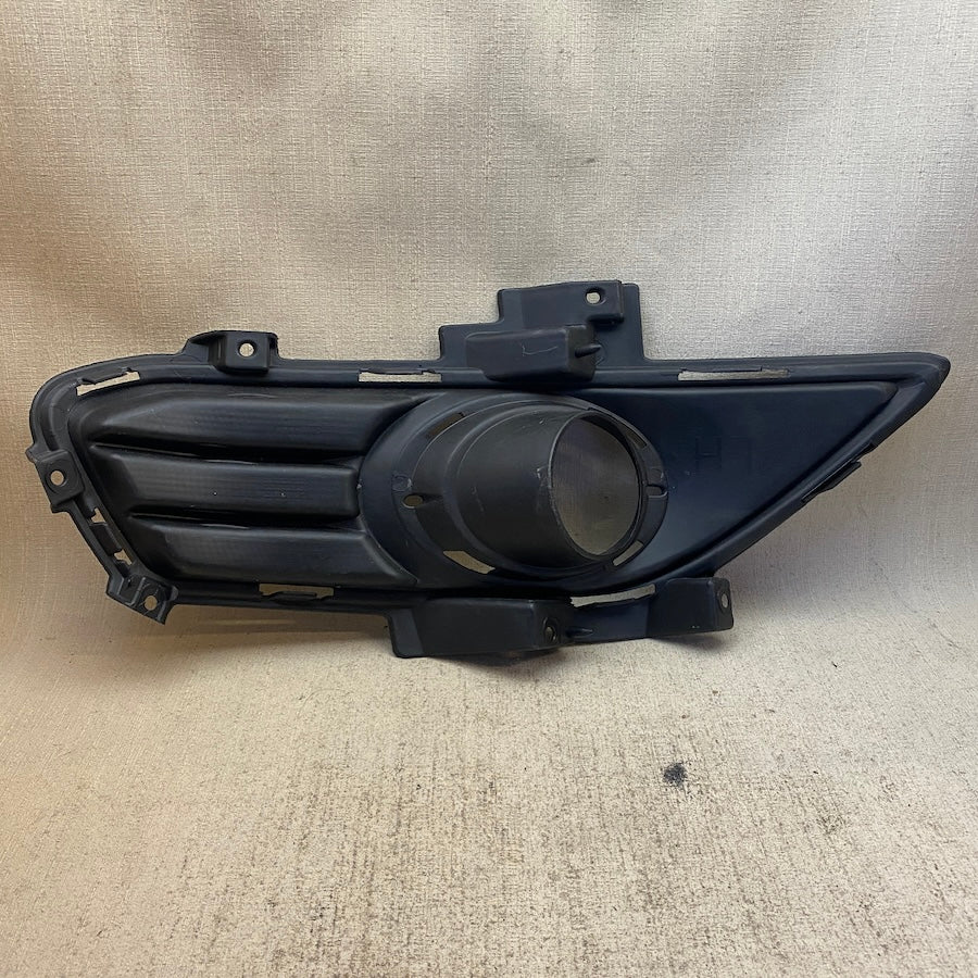 FORD Mondeo Sis Far Çerçevesi Sol DS73-19953-B