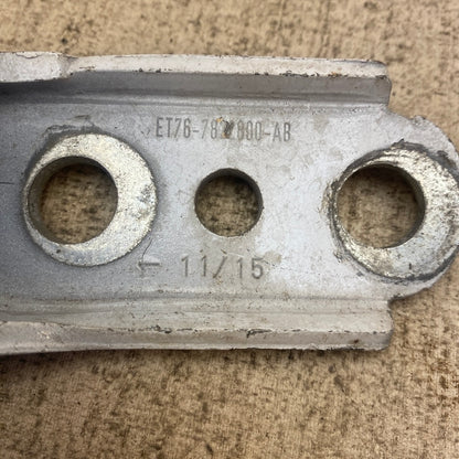 FORD Ön Kapı Menteşe Parçası ET76-7822800-AB