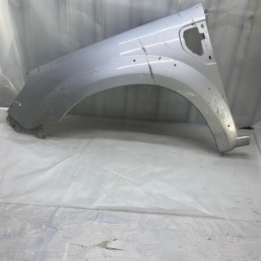 FORD Ranger Ön Sol Çamurluk 8M3416006BD Orijinal Çıkma 2010-2012