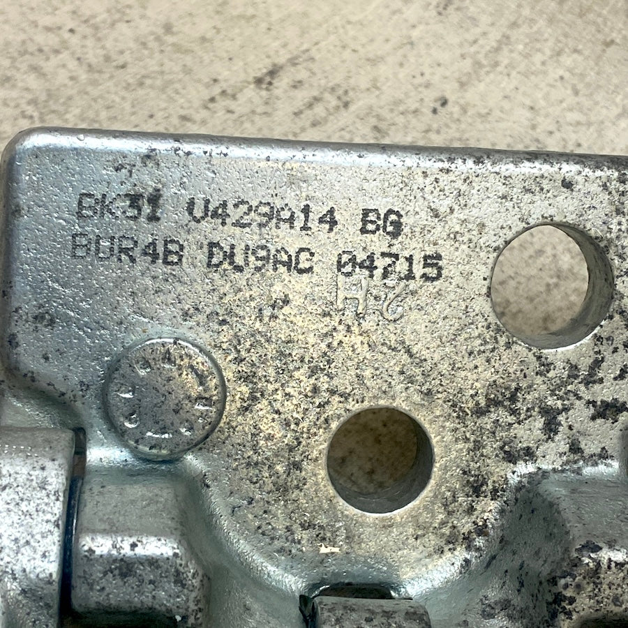FORD Transit Arka Kapı Menteşesi Alt Sağ V363 BK31 V429A14 BG