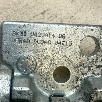 FORD Transit Arka Kapı Menteşesi Alt Sağ V363 BK31 V429A14 BG