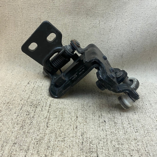 FORD Transit V363 Sürgü Kapı Orta Makara Sağ BK31 V268B40 AF